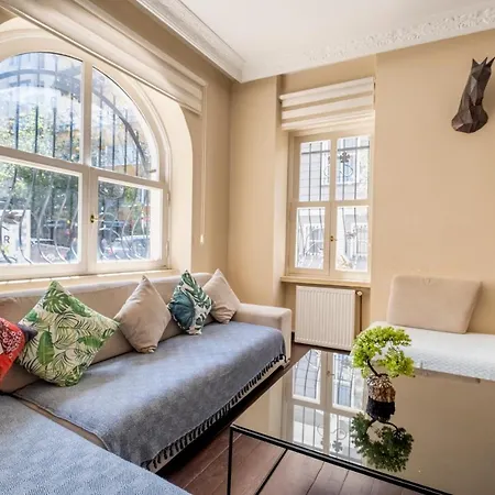 Designer Flat, 3br, 2ba * 伊斯坦布尔