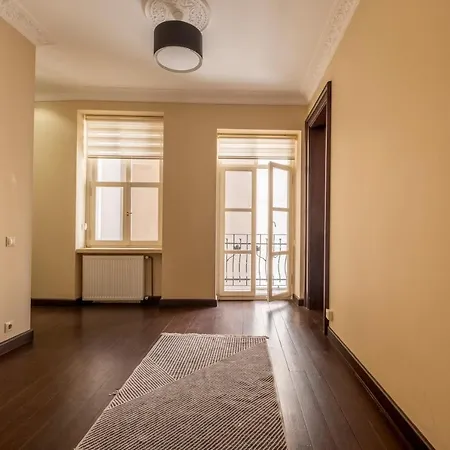 Apartment Designer Flat, 3br, 2ba Istanbul