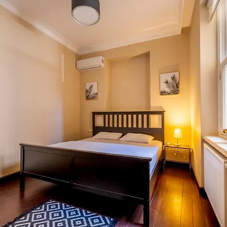 公寓 Designer Flat, 3br, 2ba *